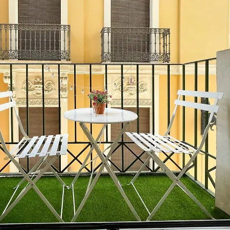 Con Mucho Encanto En Pleno Centro Alicante